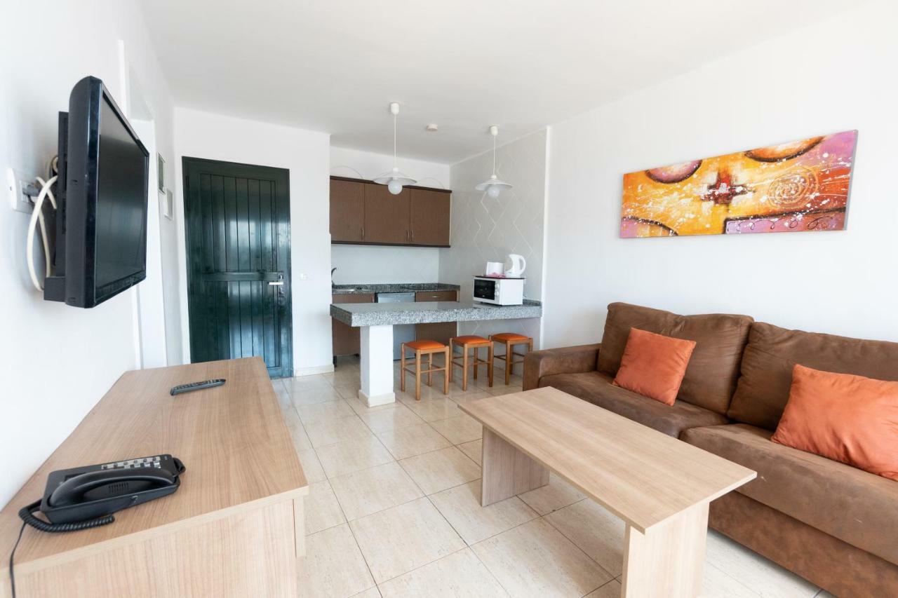 บิตาโกรา ลันซาโรเต คลับ Apartment ปูแอร์โตเดลคาร์เมน ภายนอก รูปภาพ
